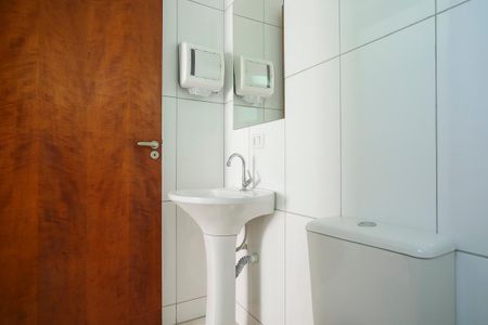 Apartamento para alugar com 75m², 2 quartos e sem vagaBanheiro da suíte