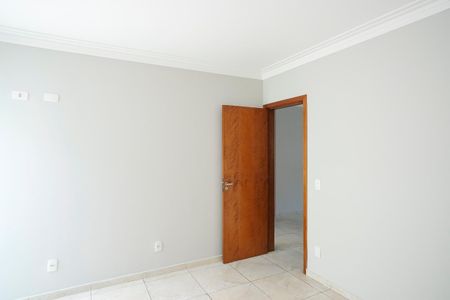 Apartamento para alugar com 75m², 2 quartos e sem vagaSuíte
