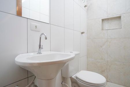Apartamento para alugar com 75m², 2 quartos e sem vagaBanheiro