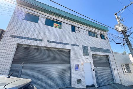 Apartamento para alugar com 75m², 2 quartos e sem vagaFachada + plaquinha