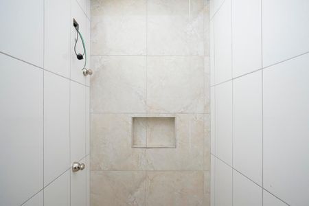 Apartamento para alugar com 75m², 2 quartos e sem vagaBanheiro