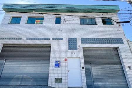 Apartamento para alugar com 75m², 2 quartos e sem vagaFachada + plaquinha