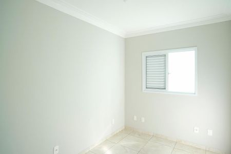 Apartamento para alugar com 75m², 2 quartos e sem vagaQuarto