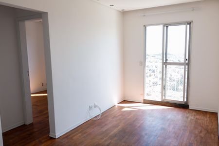 sala de apartamento para alugar com 2 quartos, 50m² em Bussocaba, Osasco
