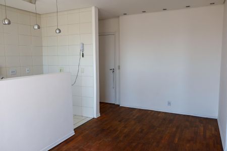 sala de apartamento para alugar com 2 quartos, 50m² em Bussocaba, Osasco