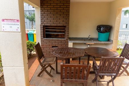 Apartamento para alugar com 50m², 2 quartos e 1 vagaÁrea comum - Churrasqueira