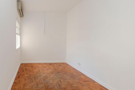 Apartamento à venda com 115m², 3 quartos e 1 vagaQuarto 2