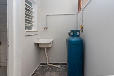 Apartamento à venda com 115m², 3 quartos e 1 vagaÁrea de Serviço