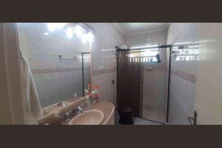 Casa à venda com 140m², 4 quartos e 3 vagasBanheiro Social