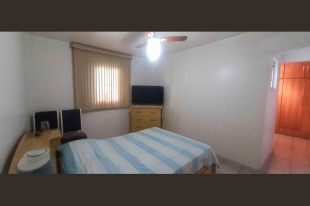 Suíte de casa à venda com 4 quartos, 140m² em Rochdale, Osasco