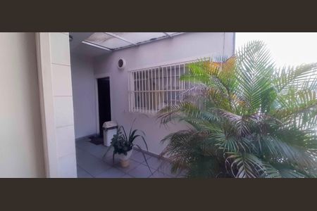 Casa à venda com 140m², 4 quartos e 3 vagasQuintal