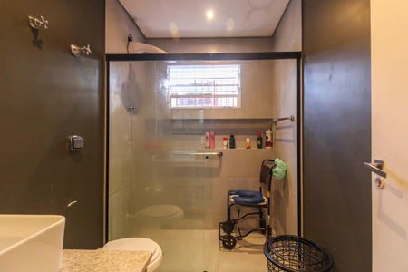 Casa à venda com 300m², 4 quartos e 2 vagasBanheiro