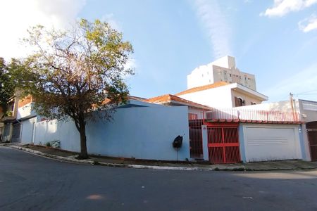 Casa à venda com 300m², 4 quartos e 2 vagasFachada