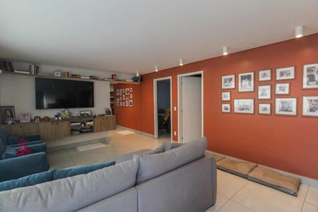 Casa à venda com 300m², 4 quartos e 2 vagasSala