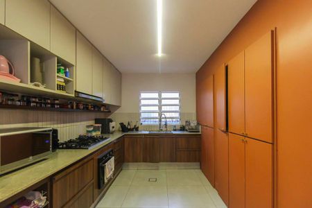 Casa à venda com 300m², 4 quartos e 2 vagasCozinha