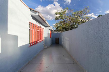 Casa à venda com 300m², 4 quartos e 2 vagasCorredor