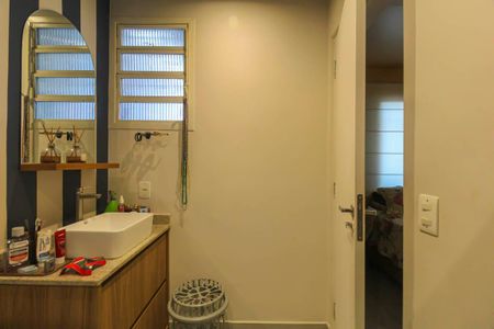 Casa à venda com 300m², 4 quartos e 2 vagasBanheiro da Suíte