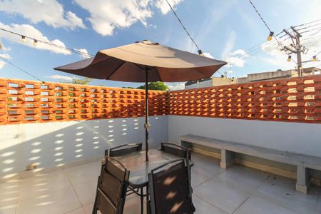 Casa à venda com 300m², 4 quartos e 2 vagasChurrasqueira