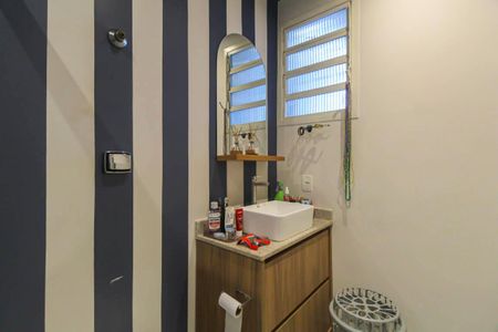 Casa à venda com 300m², 4 quartos e 2 vagasBanheiro da Suíte