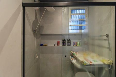 Casa à venda com 300m², 4 quartos e 2 vagasBanheiro da Suíte