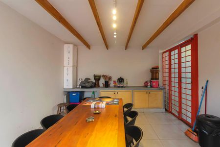 Casa à venda com 300m², 4 quartos e 2 vagasCozinha