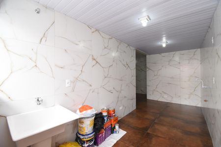 Sala/Cozinha de casa para alugar com 1 quarto, 48m² em Capão da Imbuia, Pinhais