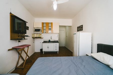 Studio para alugar com 32m², 1 quarto e sem vaga Studio para alugar com 32m², 1 quarto e sem vagaStudio