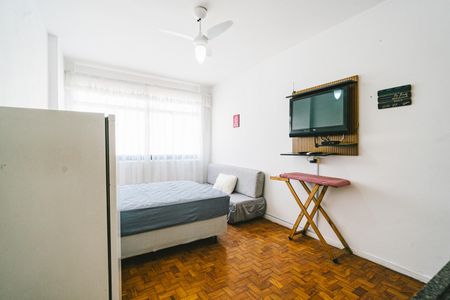 Studio para alugar com 32m², 1 quarto e sem vaga Studio para alugar com 32m², 1 quarto e sem vagaStudio