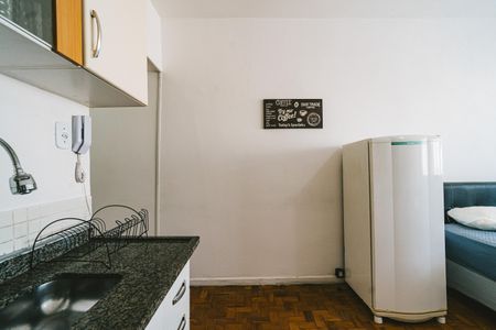 Studio para alugar com 32m², 1 quarto e sem vaga Studio para alugar com 32m², 1 quarto e sem vagaCozinha
