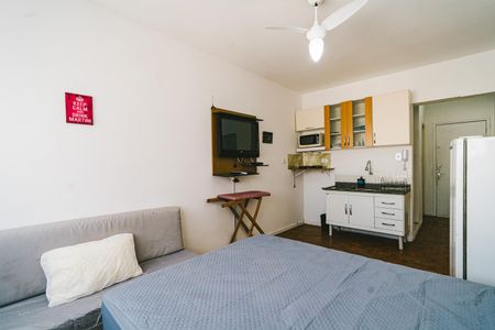 Studio para alugar com 32m², 1 quarto e sem vaga Studio para alugar com 32m², 1 quarto e sem vagaStudio