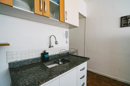 Studio para alugar com 32m², 1 quarto e sem vaga Studio para alugar com 32m², 1 quarto e sem vagaCozinha
