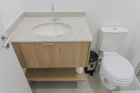Apartamento para alugar com 28m², 1 quarto e sem vaga Apartamento para alugar com 28m², 1 quarto e sem vagaBanheiro da Suíte