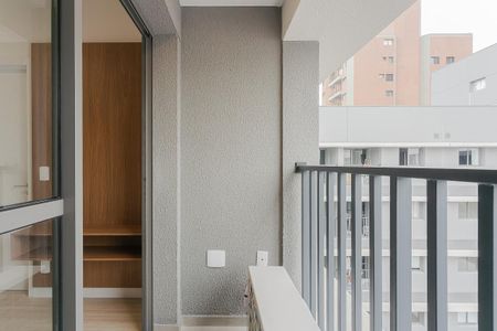 Apartamento para alugar com 28m², 1 quarto e sem vaga Apartamento para alugar com 28m², 1 quarto e sem vagaVaranda da Sala/cozinha