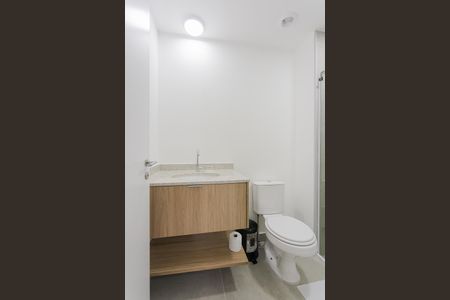 Apartamento para alugar com 28m², 1 quarto e sem vaga Apartamento para alugar com 28m², 1 quarto e sem vagaBanheiro da Suíte