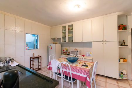 Casa para alugar com 90m², 2 quartos e sem vagaCozinha