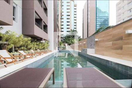 Studio à venda com 26m², 1 quarto e sem vagaÁrea comum - Piscina