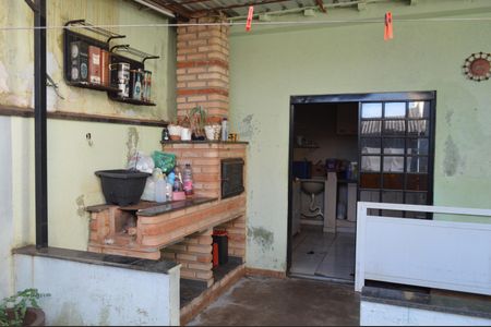 Casa para alugar com 250m², 3 quartos e 2 vagasÁrea externa