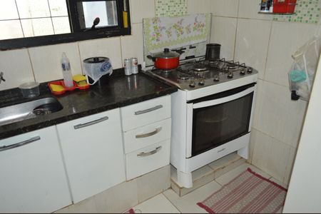 Casa para alugar com 250m², 3 quartos e 2 vagasCozinha