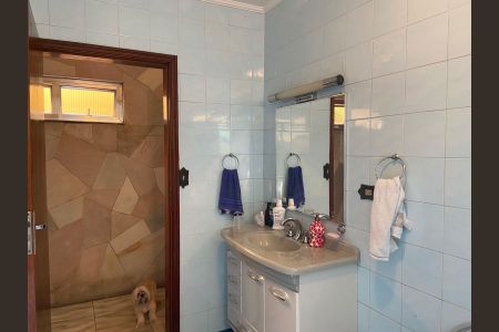Casa à venda com 400m², 4 quartos e sem vaga Casa à venda com 400m², 4 quartos e sem vagaBanheiro social