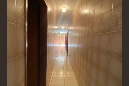 Casa à venda com 400m², 4 quartos e sem vaga Casa à venda com 400m², 4 quartos e sem vagaCorredor