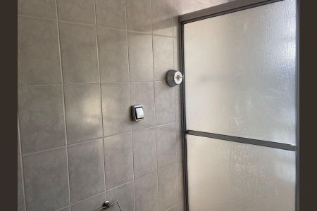 Casa à venda com 400m², 4 quartos e sem vaga Casa à venda com 400m², 4 quartos e sem vagaBanheiro da suíte