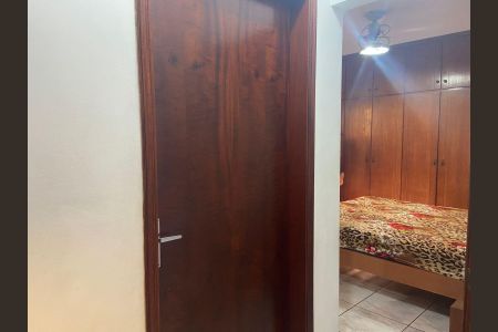 Casa à venda com 400m², 4 quartos e sem vaga Casa à venda com 400m², 4 quartos e sem vagaSuíte 2