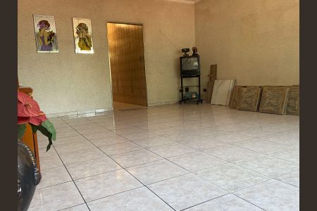 Casa à venda com 400m², 4 quartos e sem vaga Casa à venda com 400m², 4 quartos e sem vagaSala 2