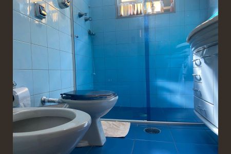 Casa à venda com 400m², 4 quartos e sem vaga Casa à venda com 400m², 4 quartos e sem vagaBanheiro social 2