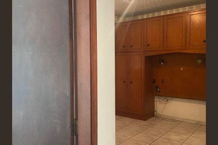 Casa à venda com 400m², 4 quartos e sem vaga Casa à venda com 400m², 4 quartos e sem vagaSuíte