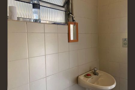 Casa à venda com 400m², 4 quartos e sem vaga Casa à venda com 400m², 4 quartos e sem vagaLavabo