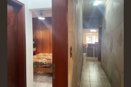 Casa à venda com 400m², 4 quartos e sem vaga Casa à venda com 400m², 4 quartos e sem vagaCorredor