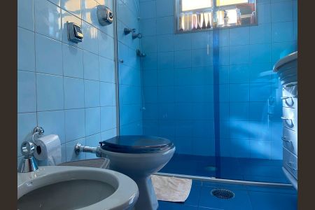 Casa à venda com 400m², 4 quartos e sem vaga Casa à venda com 400m², 4 quartos e sem vagaBanheiro social 2