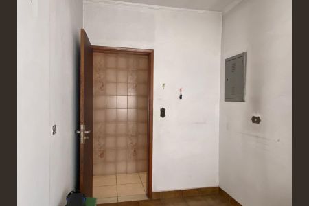 Casa à venda com 400m², 4 quartos e sem vaga Casa à venda com 400m², 4 quartos e sem vagaQuarto 2