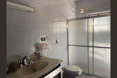 Casa à venda com 400m², 4 quartos e sem vaga Casa à venda com 400m², 4 quartos e sem vagaBanheiro da suíte
